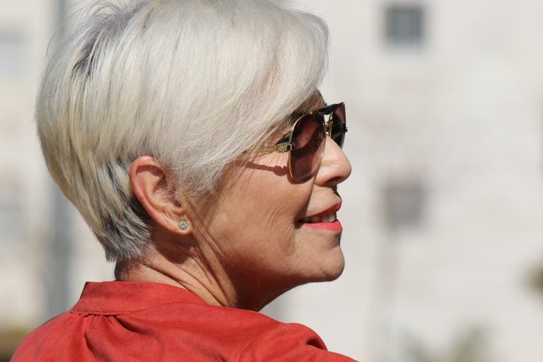 cati ani are carmen de la salciua