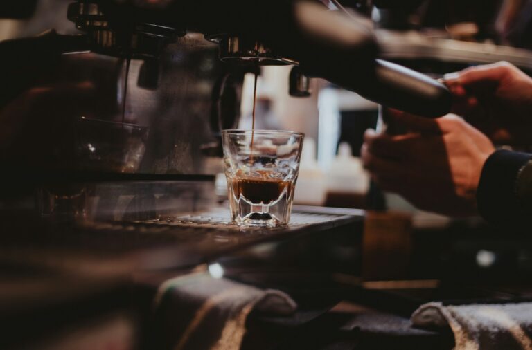 jason betz klub ke 268 unsplash